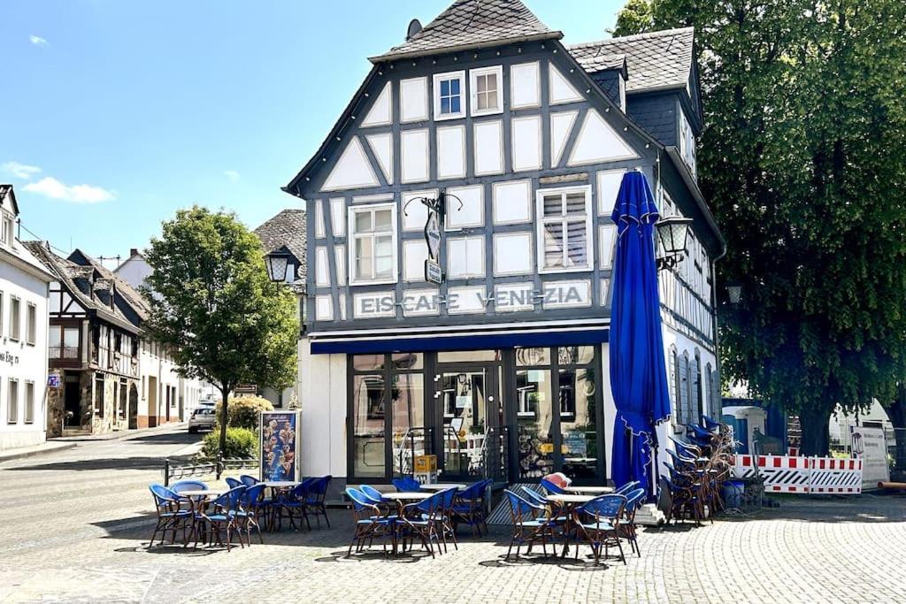 Tiny Apartment With Spacious Terrace On The Rhine Нойвид Экстерьер фото